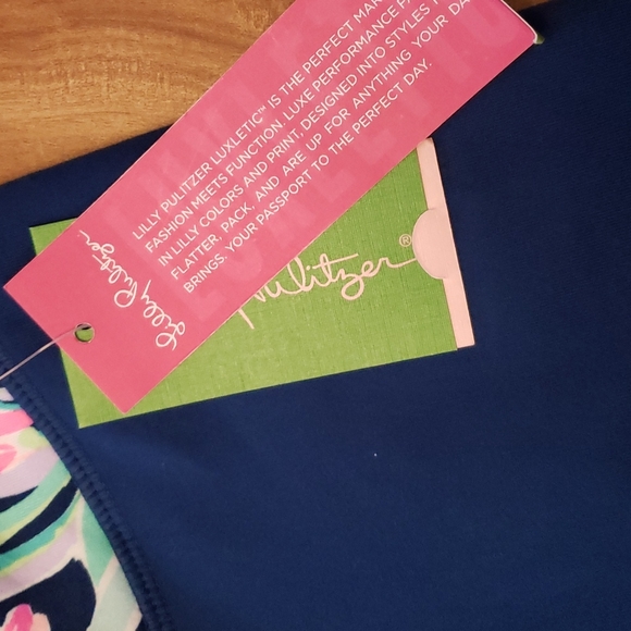 Lilly Pulitzer legging capris - Picture 5 of 7